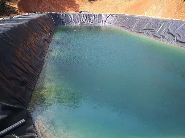 水產(chǎn)養(yǎng)殖防滲膜的摩擦性能主要表現(xiàn)有哪些？