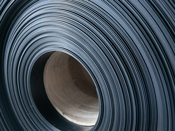   合理存放防滲土工膜講究方式方法。