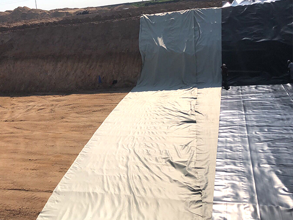 水利工程建設(shè)中需要防滲土工膜的支持