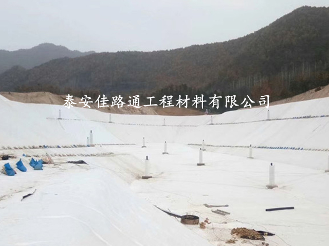 該如何檢測(cè)工程長(zhǎng)絲土工布的排水性能？