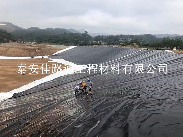 hdpe防滲土工膜施工前須符合各方面標(biāo)準(zhǔn)要求