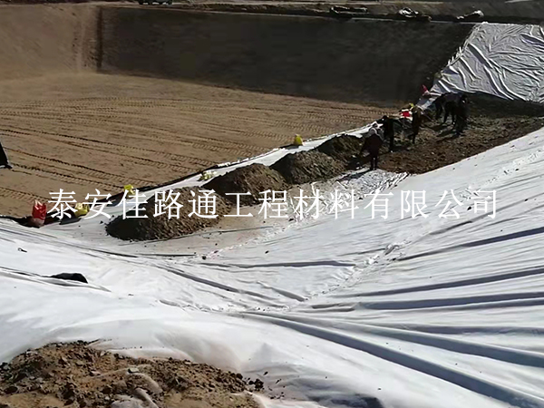 養(yǎng)殖防滲土工膜的使用過程有哪五個方面須注意？