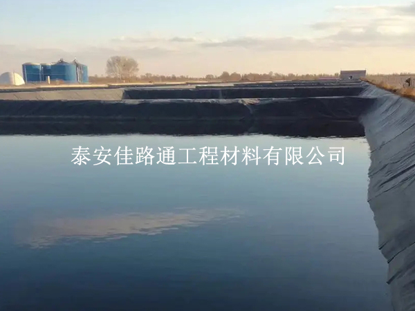 尾礦庫(kù)為何要選擇糙面土工膜進(jìn)行鋪設(shè)？