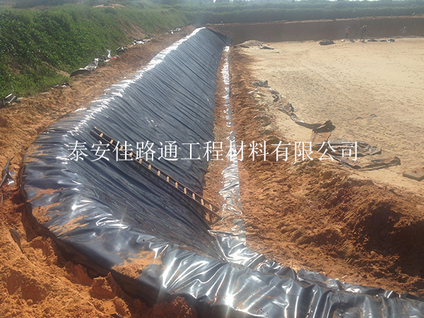 油田防滲土工膜如何更好的發(fā)揮其作用？