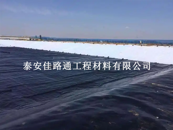 蓄水池防滲膜厚度選不對(duì)？后期維修成本直接翻倍，這份選型指南請(qǐng)收好